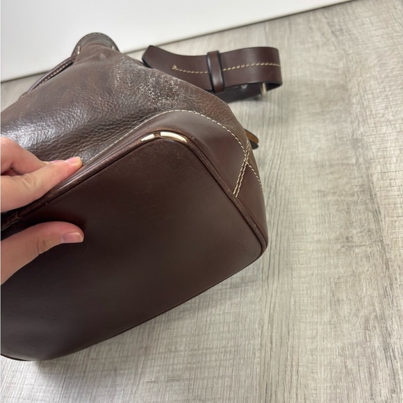 Dooney & Bourke vintage brown leather drawstring bucket bag - Picture 8 of 10